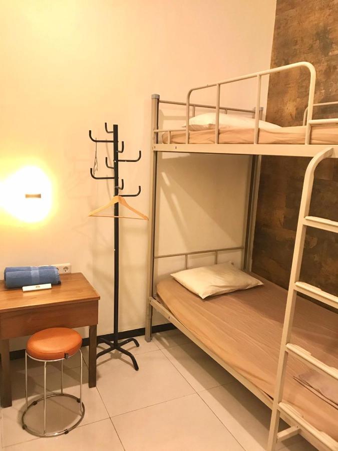 Sultan Guesthouse Tulungagung Esterno foto