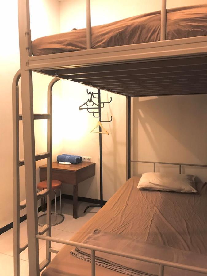 Sultan Guesthouse Tulungagung Esterno foto
