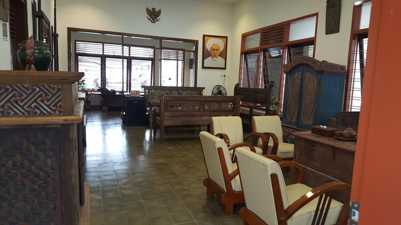 Sultan Guesthouse Tulungagung Esterno foto