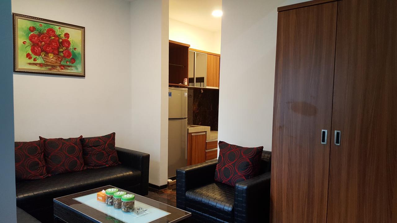 Sultan Guesthouse Tulungagung Esterno foto