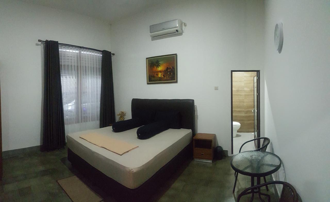 Sultan Guesthouse Tulungagung Esterno foto