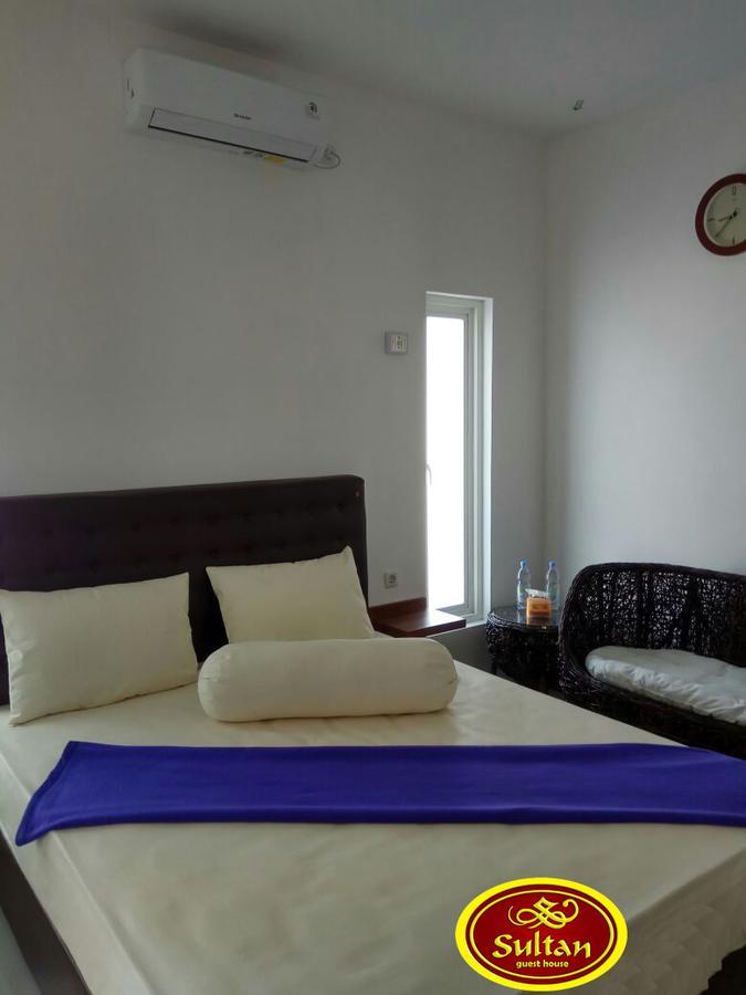 Sultan Guesthouse Tulungagung Esterno foto