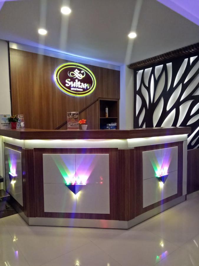 Sultan Guesthouse Tulungagung Esterno foto